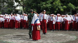 Batuud Koramil 0816/15 Sukodono Ajak Siswa SD Al Chusaini Tingkatkan Disiplin dan Stop Bullying