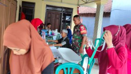Babinsa Desa Boro Aktif Dampingi Posyandu CoE, Wujudkan Pelayanan Kesehatan Berkualitas