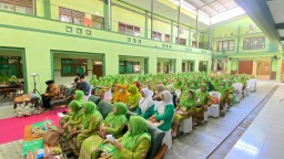 Batituud Koramil 0816/05 Tulangan Hadiri Konferensi Muslimat NU: Harmoni TNI dan Organisasi Keagamaan
