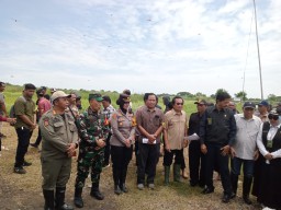 Eksekusi Lahan Tambak di Desa Segoro Tambak Berjalan Lancar dan Kondusif