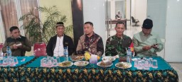 Danramil 0816/05 Tulangan Hadiri Pagelaran Wayang Kulit dalam Ruwah Desa Kepadangan