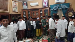 Dandim 0816 bersama Plt Bupati Sidoarjo hadiri Pengajian rutin Ahad dan doa bersama di Ponpes Bahrul Hidayah