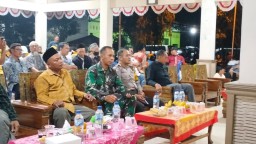 Danramil 0816/10 Balongbendo Hadiri Ruwatan Desa Gagangkepuhsari lewat Pagelaran Wayang Kulit