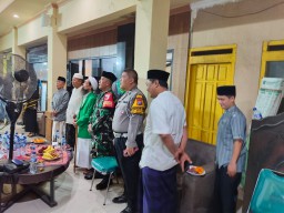 Anggota Babinsa Boro Hadiri Undangan Tasyakuran Ruwat Desa