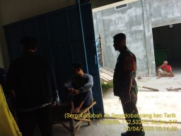 Babinsa 0816/11 Koramil Tarik Dampingi SERGAB, Wujud Nyata Dukung Ketahanan Pangan Lewat Serapan Gabah Petani
