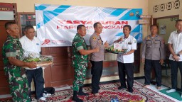 Sinergitas TNI-Polri Dalam Rangka HUT Polri Ke-79 Di Polsek Tarik