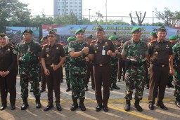 Satu Komitmen untuk Negeri, Dandim 0816/Sidoarjo Hadiri Apel Kesiapan Pengamanan Jatim 2025, Perkuat Sinergi TNI-Kejaksaan