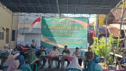 Hijaukan Lingkungan, Ketua DPRD Sidoarjo Serahkan 280 Tabulampot di Desa Bungurasih, Babinsa Dampingi Wujudkan Kampung Sehat, Asri, dan Produktif