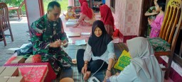 Babinsa Koramil 0816/13 Wonoayu Dampingi Posyandu di Desa Candinegoro: Wujud Kepedulian untuk Generasi Sehat, Cerdas, dan Kuat