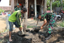 Satgas TMMD ke-126 Kodim 0816/Sidoarjo Bangun Rumah Warga di Desa Kedondong, Wujudkan Hunian Layak dan Kehidupan Lebih Sejahtera