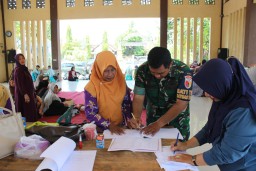 Satgas TMMD ke-126 Kodim 0816/Sidoarjo Dukung Kesehatan Warga Lewat Pendampingan Posyandu di Desa Kedondong