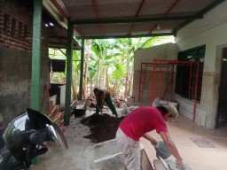 Perbaikan Rutilahu Dikebut, Bantuan Sembako Disalurkan: Aksi TMMD 126 Sidoarjo di Desa Kedondong.