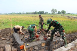 Satgas TMMD Kodim 0816/Sidoarjo Kebut Rampungkan 100 Sumur Bor di Kedondong: Wujud Nyata Harapan Baru bagi Petani