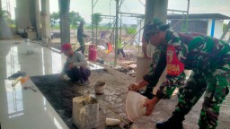Perkokoh Kebersamaan, Danramil Tarik Pimpin Aksi Nyata di Masjid Nuramad