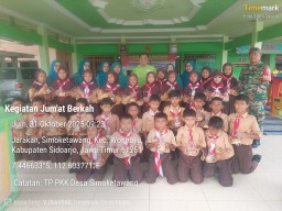 Babinsa Wonoayu Bersama PKK dan Siswa SDN Simoketawang Tebar Kebaikan di Jumat Berkah