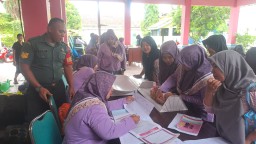 Babinsa Dampingi ILP Posyandu Keluarga Teratai II, Wujud Sinergi untuk Sehatkan Lansia dan Balita Watesari