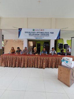 Babinsa Koramil 0816/01 Sidoarjo hadiri sosialisasi taat pajak PBB - P2 di kelurahan Sidokare.