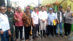 Sidak Bersama Bupati dan Danramil Waru di Proyek Cor Tambak Sumur: Kualitas Tak Bisa Ditawar, Kecepatan Harus Dikejar