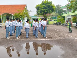 Babinsa Koramil 0816/08 Jabon Bina LDKS SMK Jawahirul Ulum: Cetak Generasi Disiplin, Berkarakter, dan Siap Memimpin