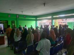 Perkuat Edukasi Pajak, Babinsa Sertu Sucipto Hadir di Sosialisasi PBB-P2 Gedang