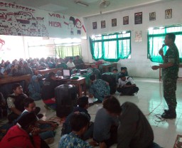 PERAN BABINSA KORAMIL 02/CANDI MENGHADAPI GENERASI MILENIAL