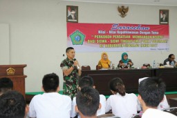 Dandim 0816 Sidoarjo memberikan materi wawasan kebangsaan bagi generasi muda