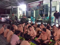 Bentuk pemuda yang profesional, Koramil 09/Krian adakan persami