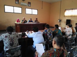 FORKOPIMKA LAKSANAKAN PEMBENTUKAN POSKO TANGGAP BANJIR DI WILAYAH KEC. TANGGULANGIN