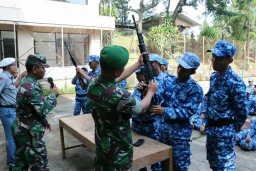 Kodim 0816 Sidoarjo bersama Bakesbangpol Kab. Sidoarjo gelar kader latihan bela negara di Padepokan Cahaya Putra PCP Jl. Welirang Trawas Kab. Mojokerto
