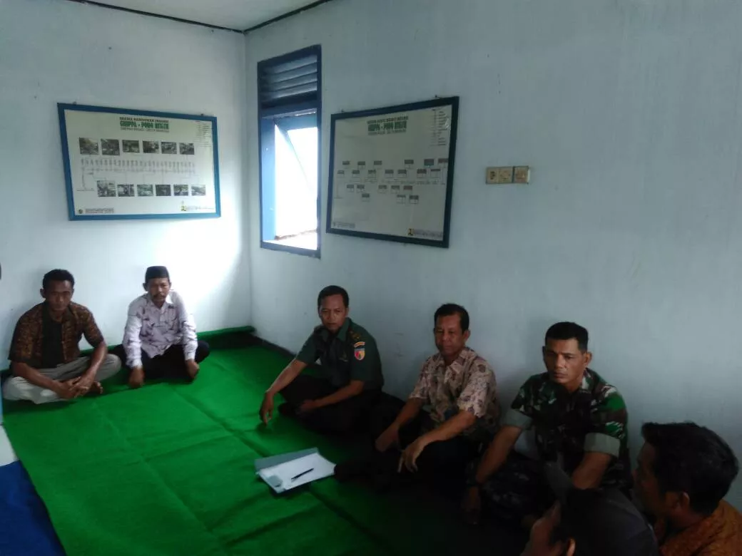 Koramil Jabon babinsa membantu Dinas Perairan Kec. Jabon