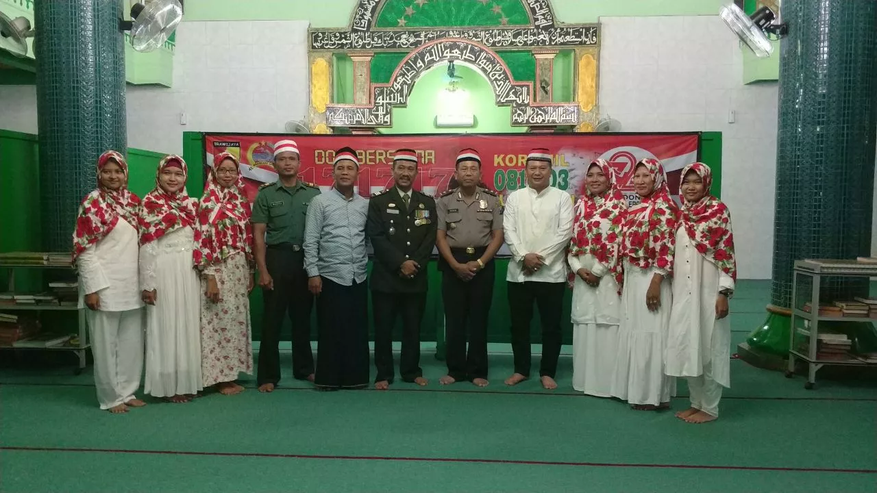 KORAMIL 0816/03 BUDURAN MENGGELAR DOA BERSAMA RAKYAT PADA 171717