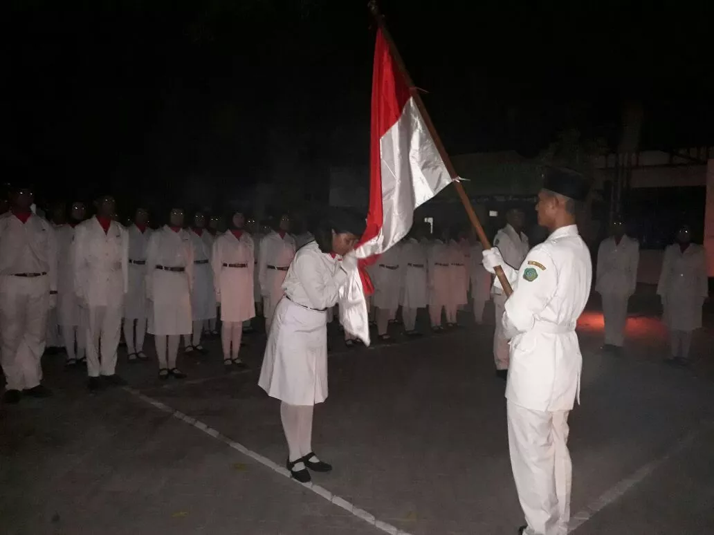 Kodim0816/07 Krembung Forkompimka Laksanakan Pengukuhan Paskibraka di Pendopo Kec. Krembung.