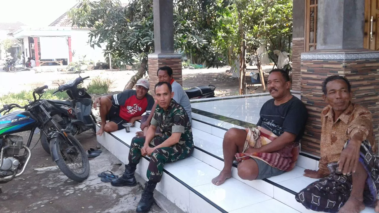 Jalin Kemitraan, Babinsa Sambang Warga Binaannya.