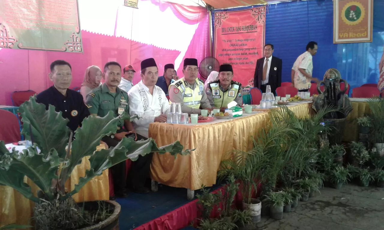 Serda Atim Suwito babinsa panggreh menghadiri undangan Qurban 1438/10 Dzulhijah