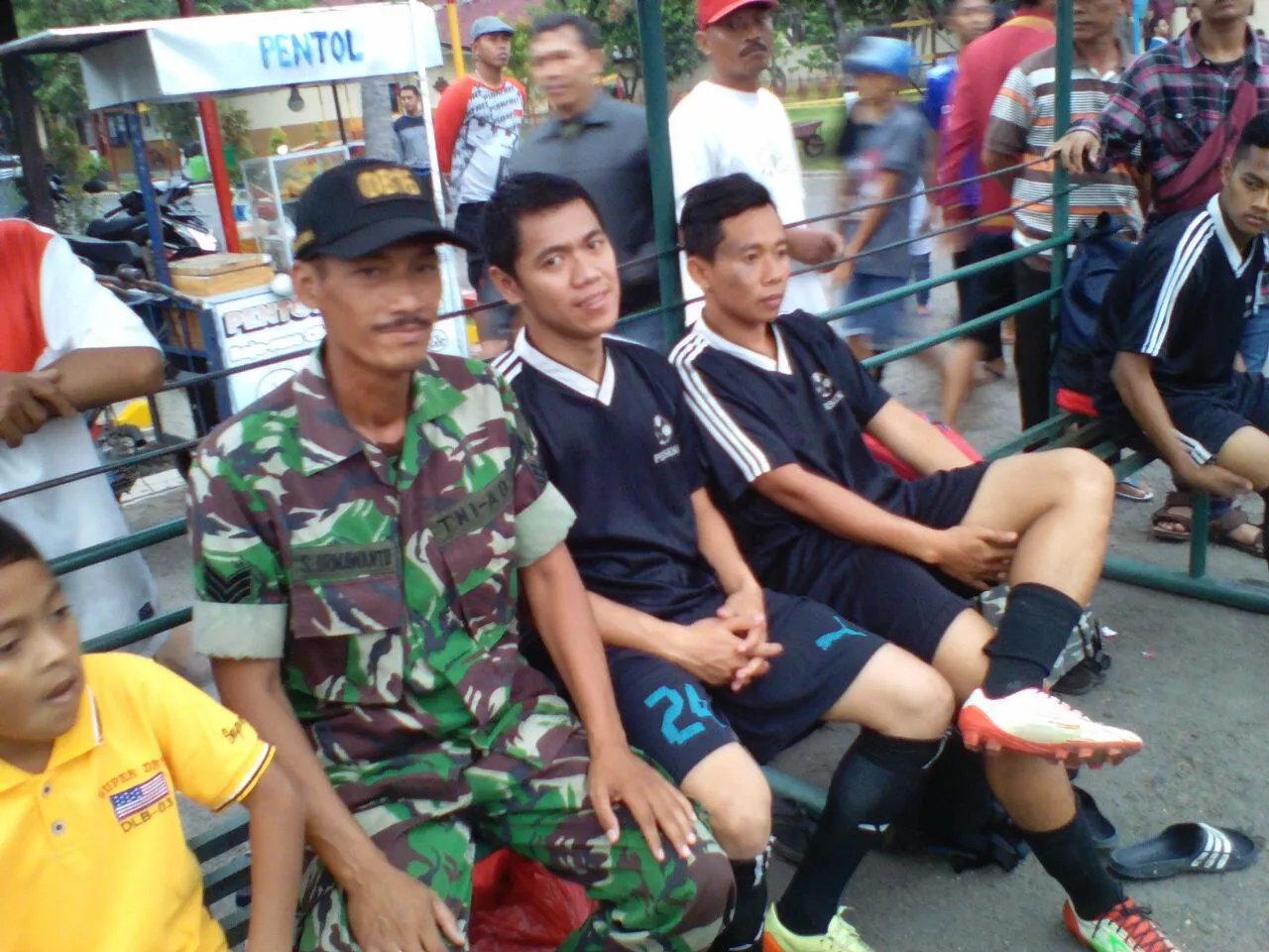 Babinsa Desa Keper Jalin Komunikasi Dengan Karang Taruna.