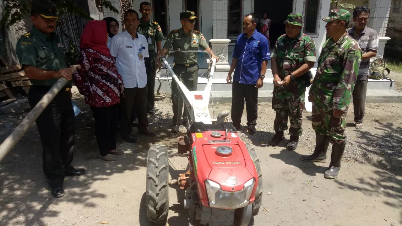 Koramil 0816/07 Krembung, Ramil07 Menyambut Kunjungan Dari Pusterad Di Desa Kedung Rawan