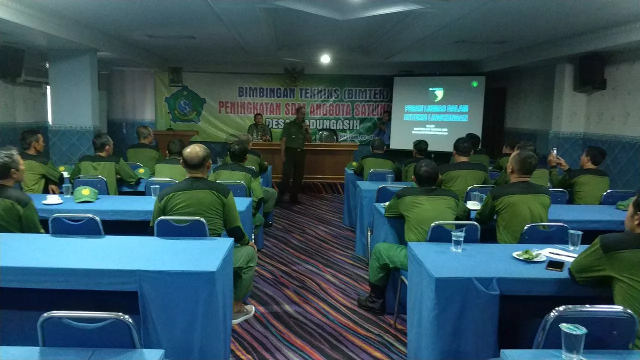 DANRAMIL 0816/03 MENJADI NARASUMBER PADA ACARA BIMTEK LINMAS