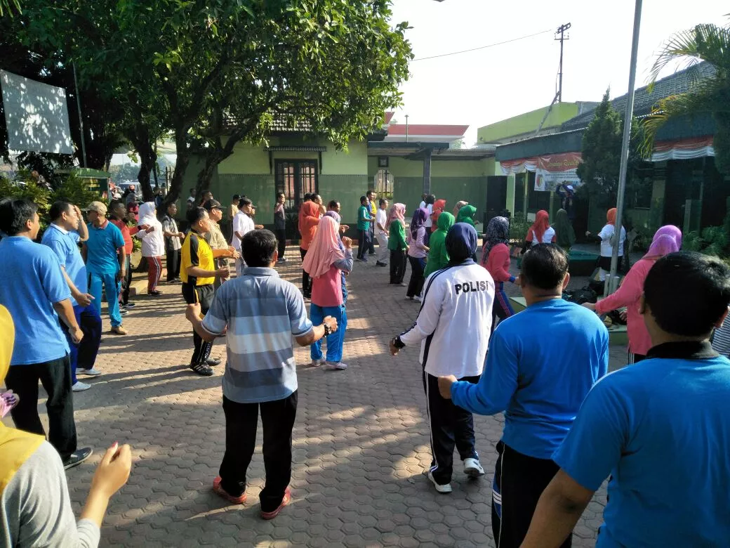 Koramil 0816/ 06 Tanggulangin Jalin Kebersamaan Melalui Gelar Senam Erobik