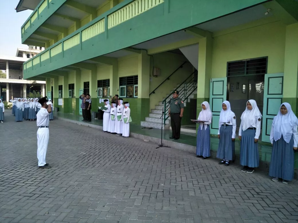 Pelda Akhmad Ali sebagai Irup Di SMK Islam Krembung