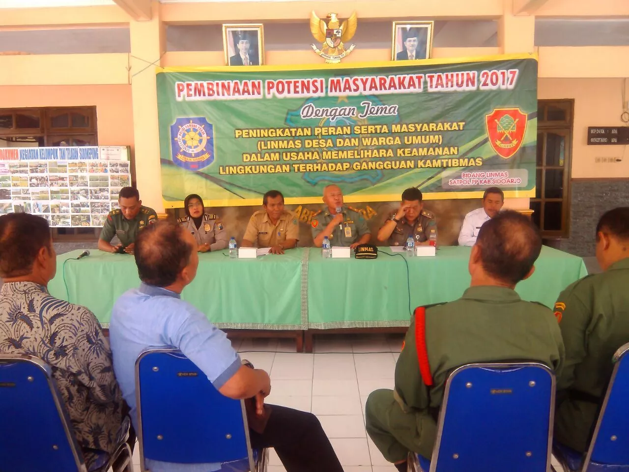 BATI KOMSOS KORAMIL 0816/03 BUDURAN MENGHADIRI GIAT PEMBINAAN SISKAMLING