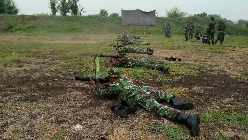 Kodim 0816 gelar Latihan menembak sebagai upaya mengasah kemampuan dalam menembak