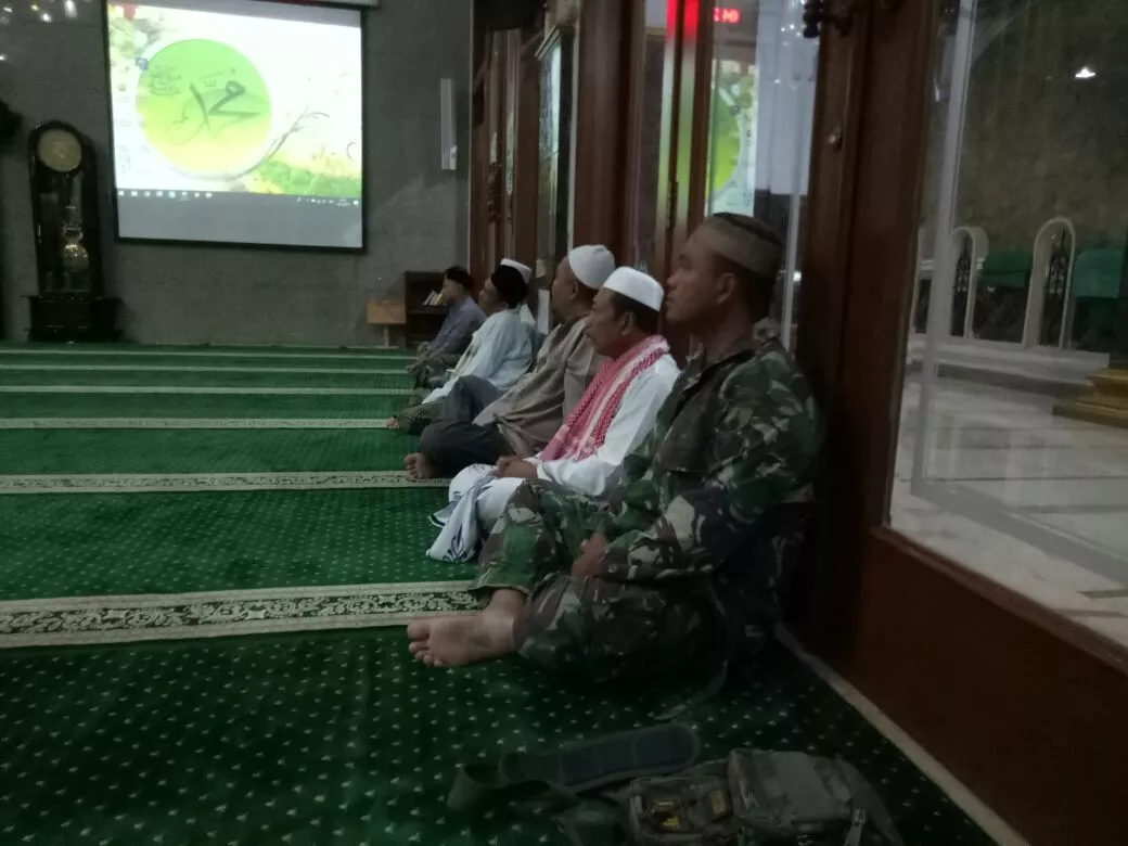 Babinsa ngaji nderes kitab kuning