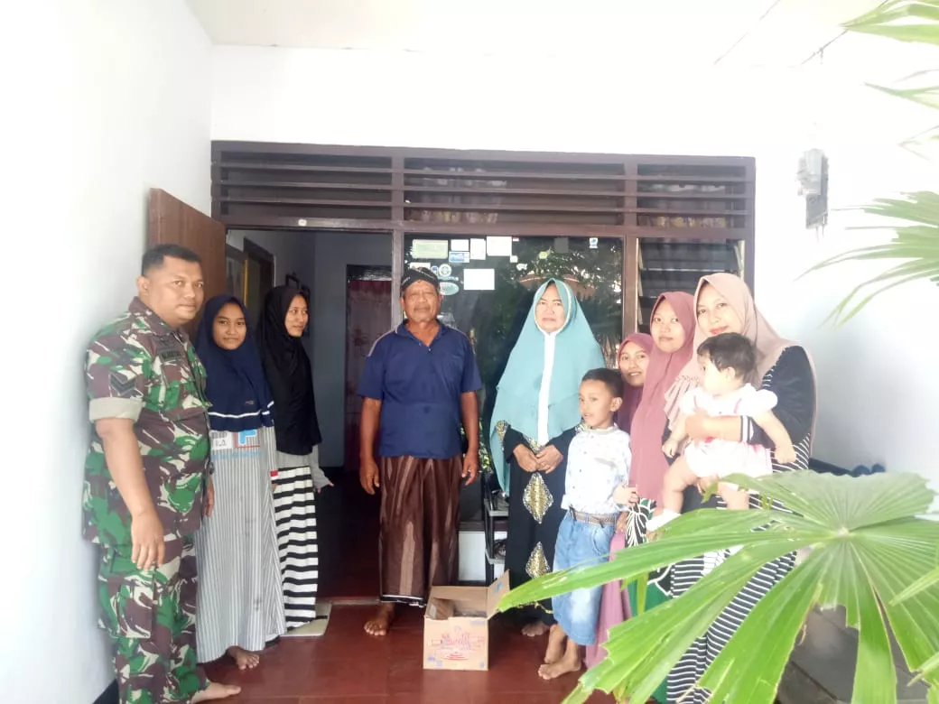 Babinsa Koramil 0816/08 Jabon melaksanakan Halal bihalal di Desa Binaannya.