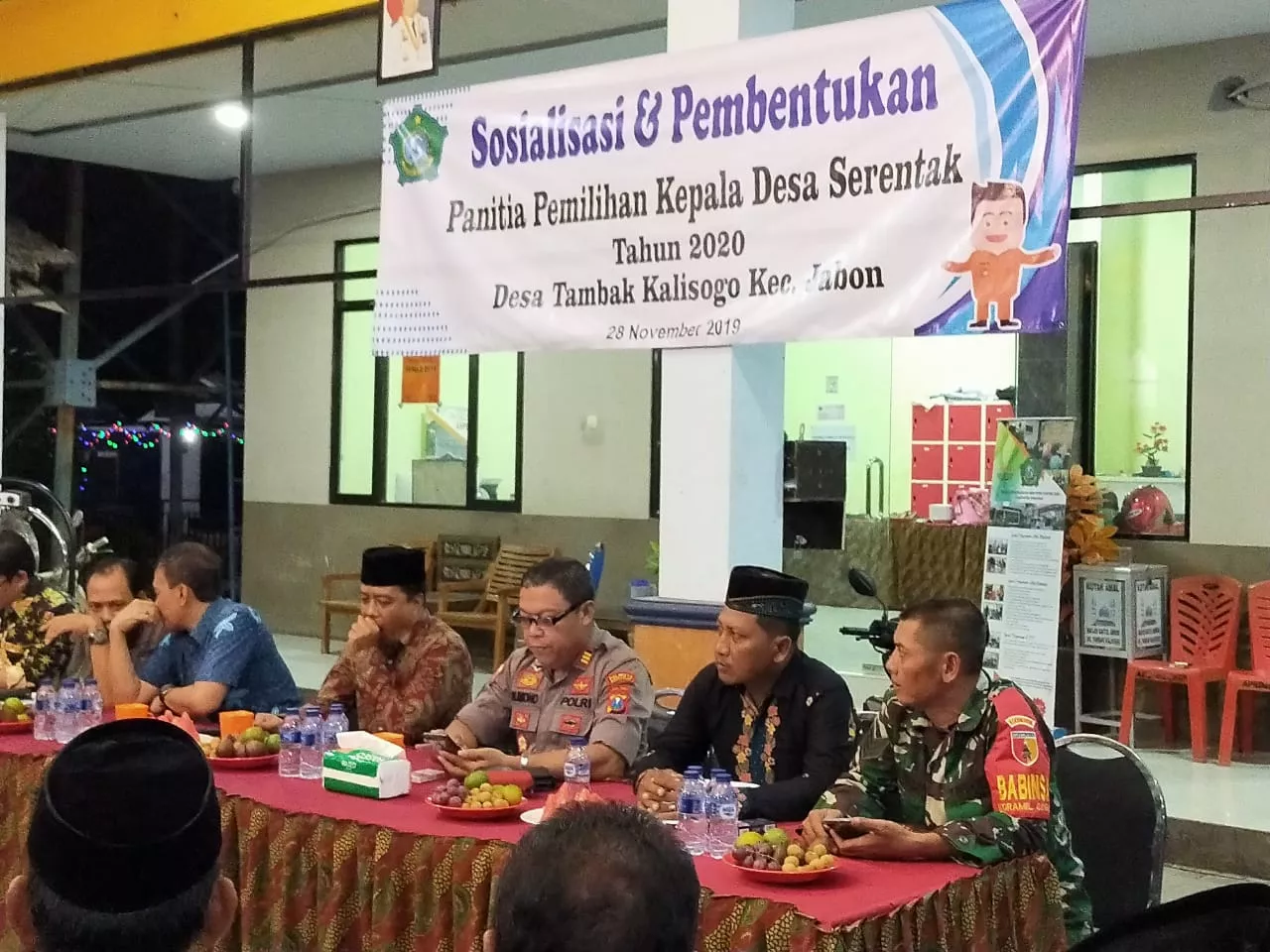 Babinsa Desa Tambak Kalisogo Jabon Hadiri Pembentukan Panitia Pemilihan Kepala Desa P2KD.