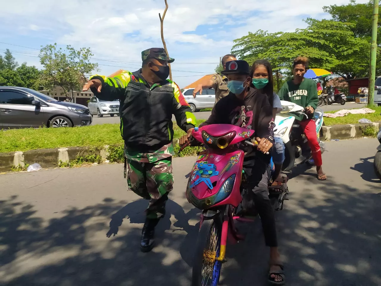 Operasi Yustisi Secara Continued Di Laksanakan Forkopimka Jabon.