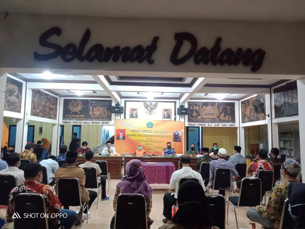 Babinsa Hadiri Serah Terima Jabatan Kades Permisan Jabon.
