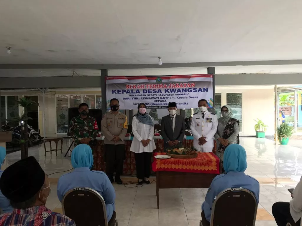 Babinsa Koramil 0816/18 Sedati Hadiri Sertijab Kepala Desa Kwangsan