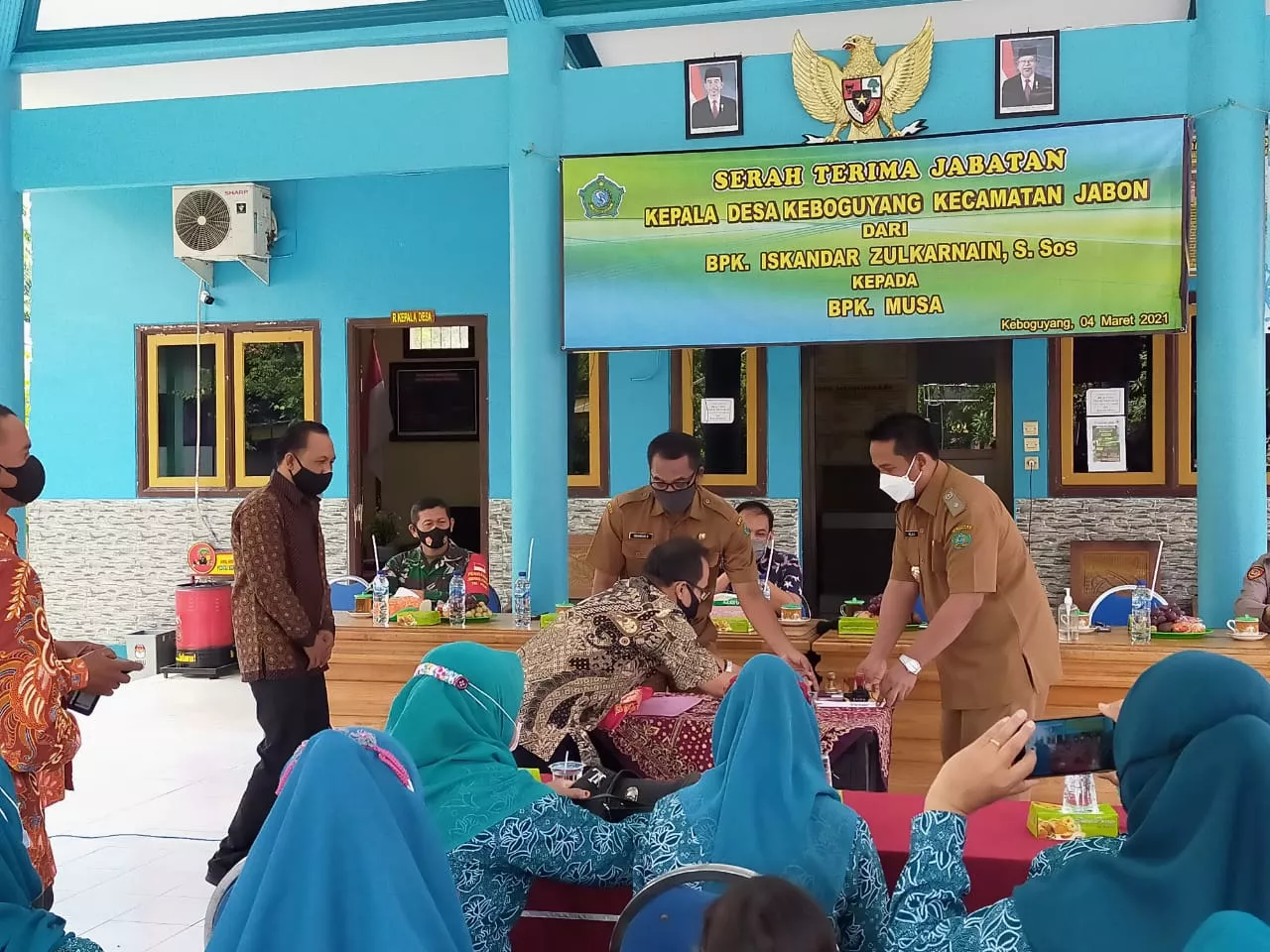 Danramil Jabon Hadiri Serah Terima Jabatan Kepala Kepala Desa