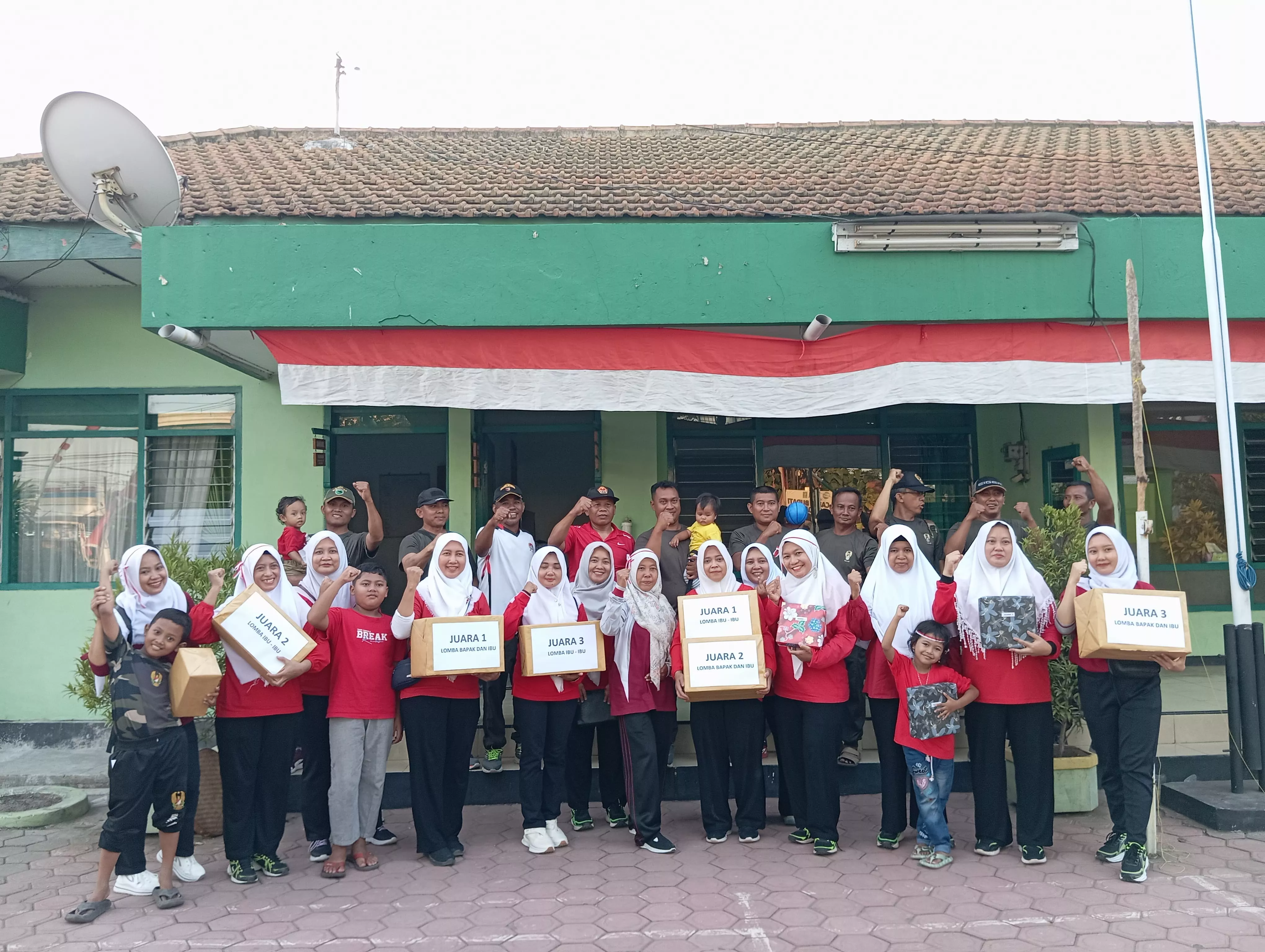 Koramil 0816/11 Tarik Beserta Keluarga Meriahkan Hari Kemerdekaan Ke-79 TA 2024 Dengan Berbagai Kegiatan Lomba