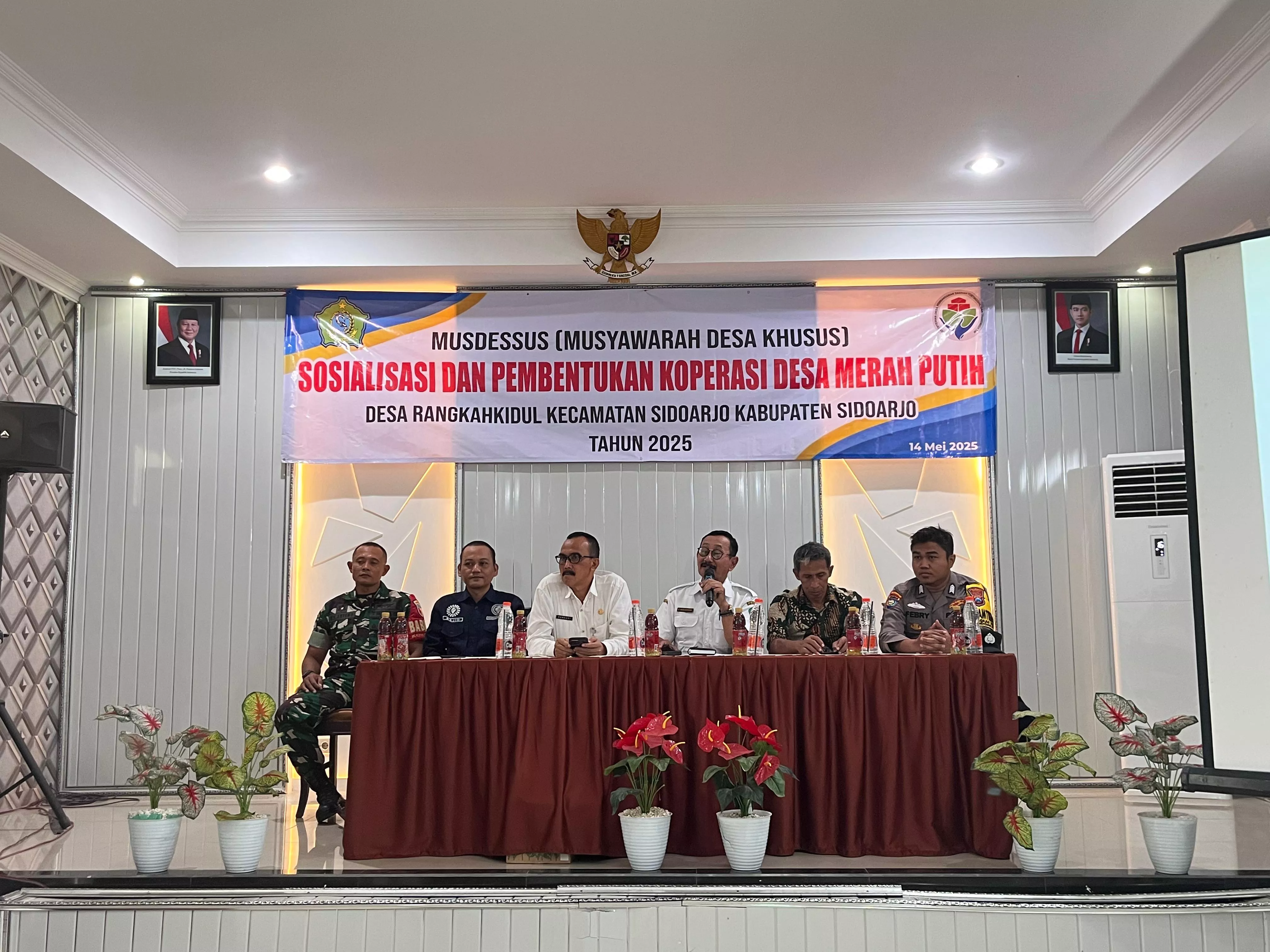 Babinsa Koramil 0816/01 Sidoarjo hadiri pembentukan Koperasi Merah Putih di desa Rangka Kidul.
